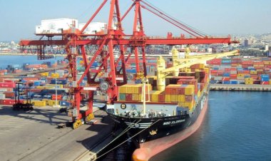 إيران تستخدم ميناء اللاذقية لتهريب الأسلحة لحزب الله اللبناني