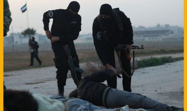 إدارة الأمن العام في حماة تداهم مواقع  فلول ميليشيات الأسد ، وتلقي القبض على عدد منهم