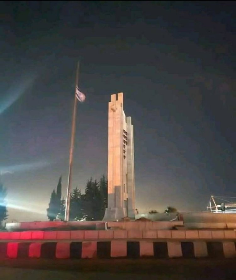 مجهولون يرفعون علم دولة الاحتلال في مدينة السويداء