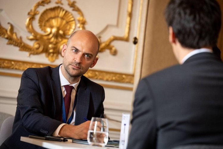 ‏وزير الخارجية الفرنسي: تحدثت مع نظيري السوري وأبلغته إدانتنا الشديدة لأحداث العنف في سوريا وبضرورة معاقبة المسؤولين عن الجرائم