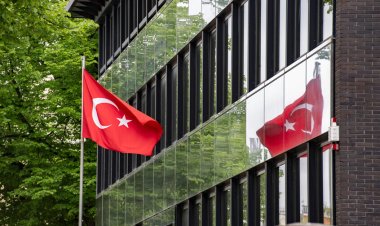 الدفاع التركية تنفي نية شن عمليات جديدة في سوريا وتدعو "قسد" للاندماج الفردي بالجيش السوري