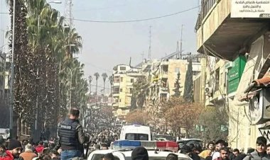 نزوح الآلاف من سكان حي شيخ مقصود والأشرفية عبر معبر الزهور