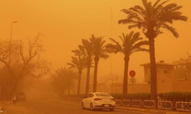 عاصفة ترابية تضرب الأنبار وتشلّ الحركة في عدد من مناطق غرب العراق