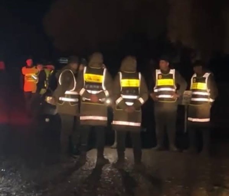 سيول تطوان تودي بحياة طفلين وفقدان ثلاثة آخرين بعد جرف سيارة عائلة شمالي المغرب