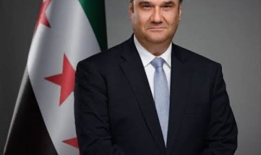 حاكم مصرف سوريا المركزي يعلن اتفاقًا مع البنك المركزي الكندي لفتح حساب رسمي