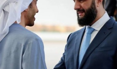 الشرع يصل أبوظبي ويُستقبل من عبدالله بن زايد