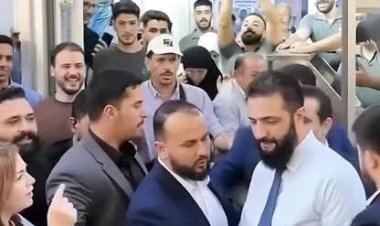 الرئيس أحمد الشرع يتجول في أحياء دمشق برفقة أسعد الشيباني