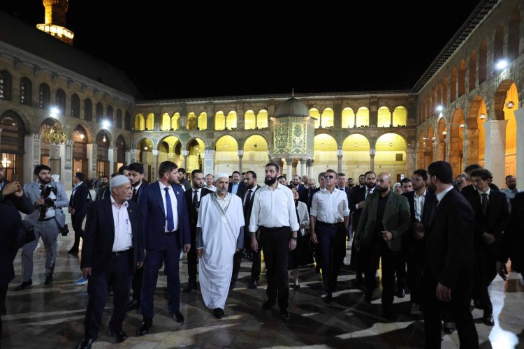 ماكرون والشرع يزوران الجامع الأموي في دمشق في مشهد رمزي لافت