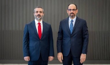 الشيباني يلتقي رئيس الاستخبارات التركية إبراهيم قالن في أنقرة